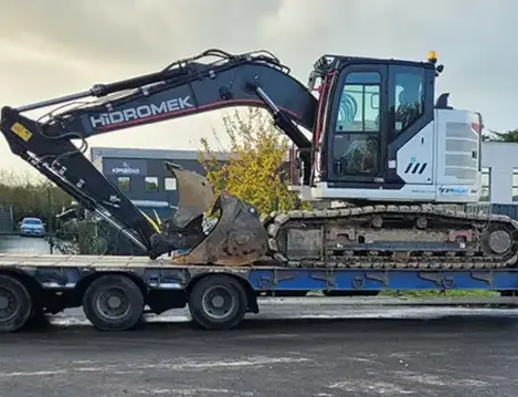 location mini pelle à Roscoff - image 2